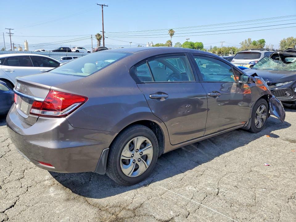 2015 Honda Civic მანქანა იყიდება აუქციონზე, vin: 2HGFB2F52FH533833, აუქციონის ნომერი: 56536156