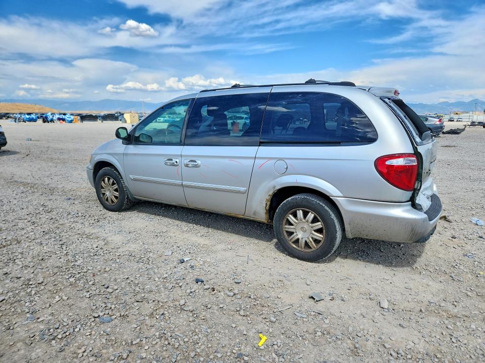 58829176 :رقم المزاد ، 2C4GP54L95R180569 vin ، 2005 Chrysler Town & Country مزاد بيع