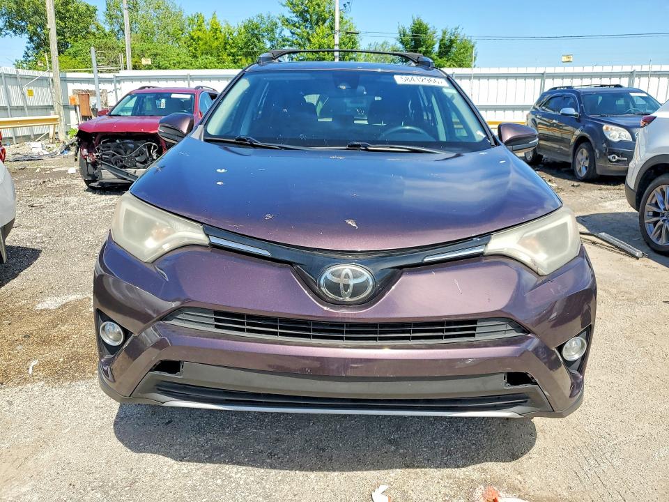 58412966 :رقم المزاد ، 2T3WFREV2JW455513 vin ، 2018 Toyota Rav4 مزاد بيع