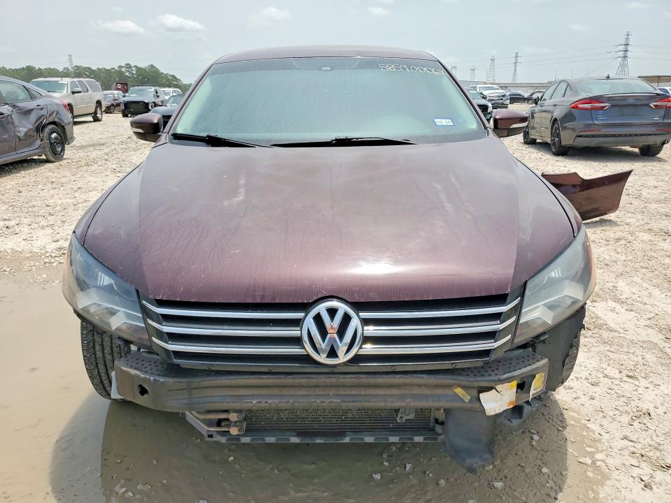 58590006 :رقم المزاد ، 1VWBP7A38DC083927 vin ، 2013 Volkswagen Passat مزاد بيع