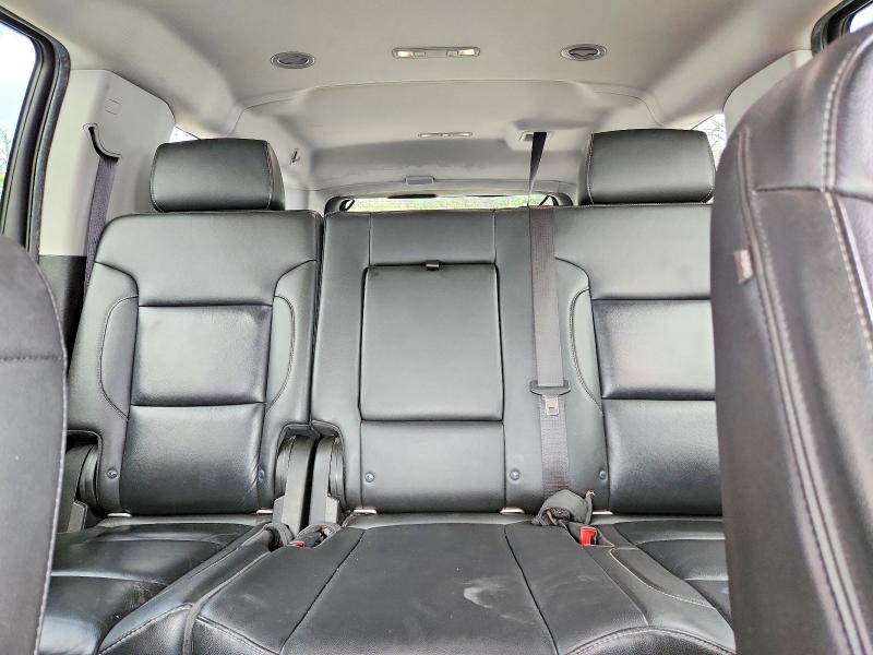 Продаж на аукціоні авто 2018 Chevrolet Suburban, vin: 1GNSKHKC4JR238611, номер лоту: 57382586