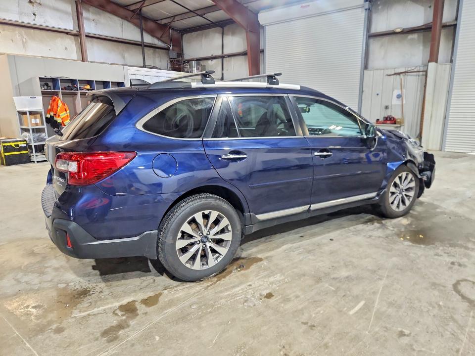 2018 Subaru Outback მანქანა იყიდება აუქციონზე, vin: 4S4BSETC9J3305238, აუქციონის ნომერი: 58434666