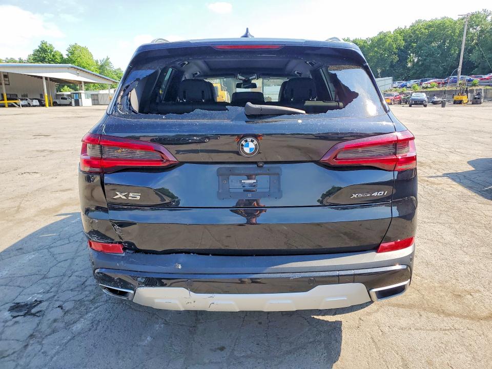 58882186 :رقم المزاد ، 5UXCR6C09N9M88108 vin ، 2022 Bmw X5 مزاد بيع