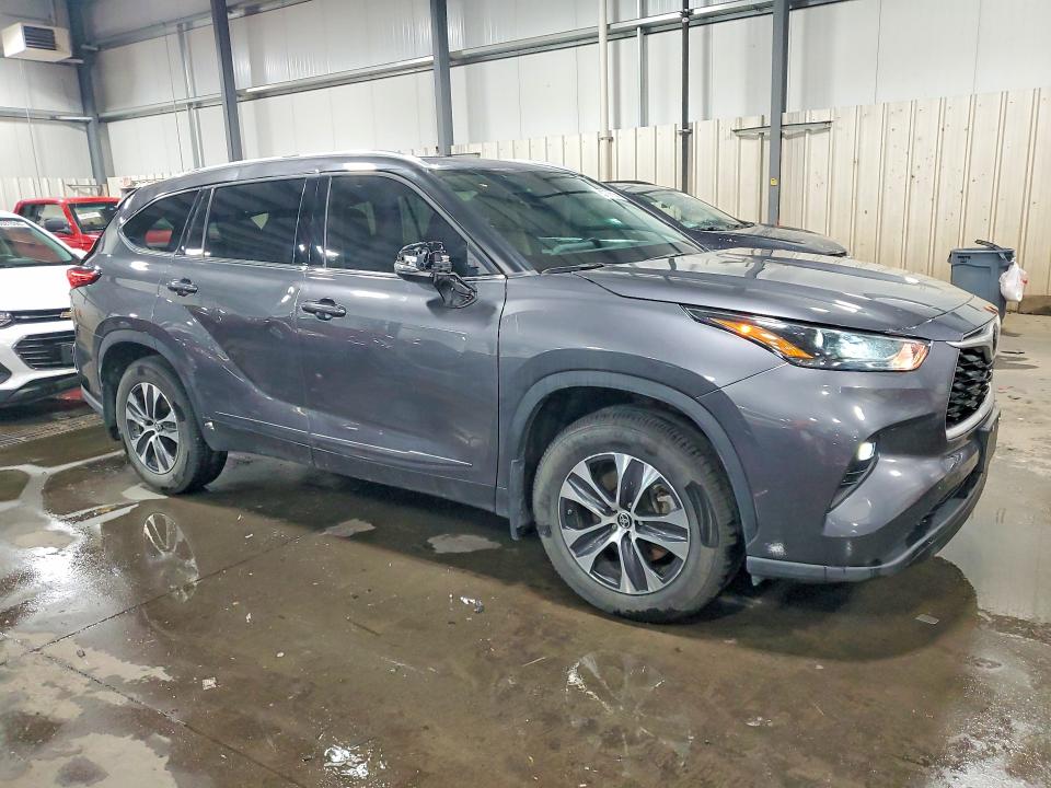 Продаж на аукціоні авто 2022 Toyota Highlander, vin: 5TDGZRBH8NS230000, номер лоту: 55736556