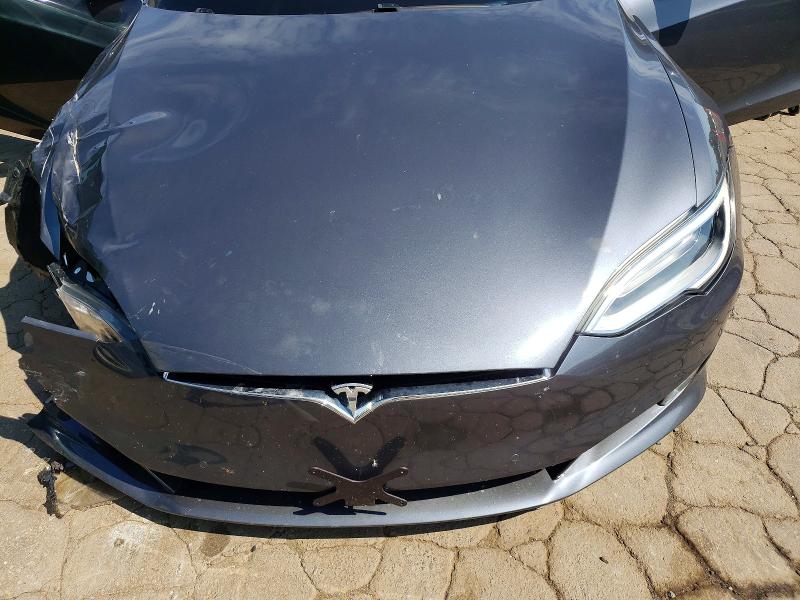 58102836 :رقم المزاد ، 5YJSA1E46KF300315 vin ، 2019 Tesla Model S مزاد بيع
