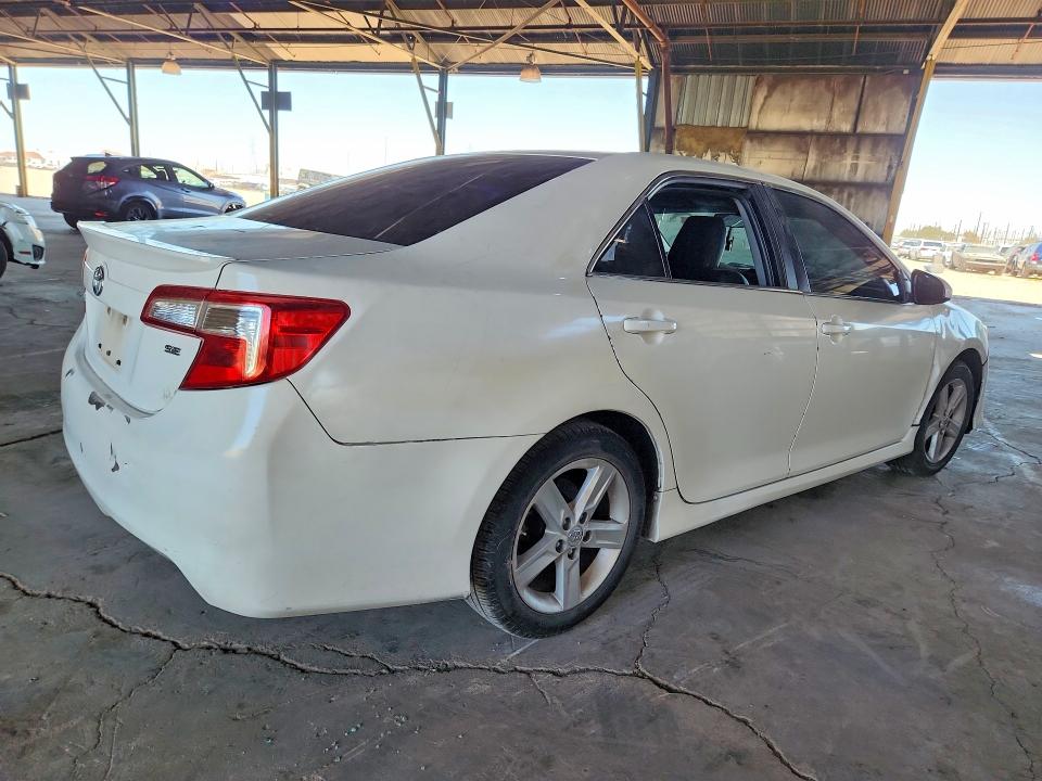 56707506 :رقم المزاد ، 4T1BF1FK5EU329701 vin ، 2014 Toyota Camry مزاد بيع