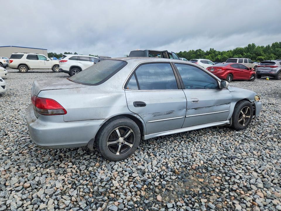 2001 Honda Accord მანქანა იყიდება აუქციონზე, vin: 1HGCG165X1A081085, აუქციონის ნომერი: 56767866