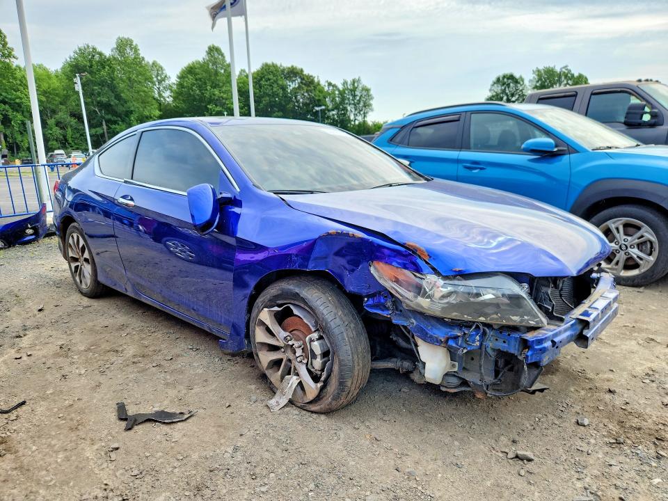 2015 Honda Accord მანქანა იყიდება აუქციონზე, vin: 1HGCT1B83FA003881, აუქციონის ნომერი: 56290106