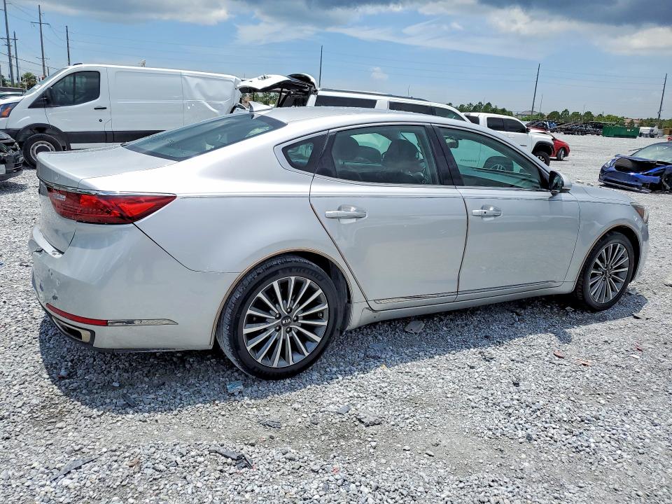 57270996 :رقم المزاد ، KNALB4J12H5094321 vin ، 2017 Kia Cadenza مزاد بيع