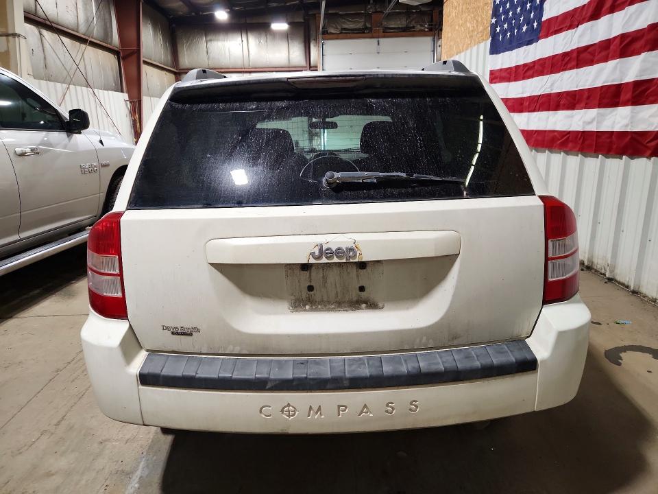 2010 Jeep Compass მანქანა იყიდება აუქციონზე, vin: 1J4NT4FA8AD506863, აუქციონის ნომერი: 58845316