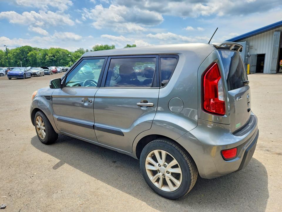 56732126 :رقم المزاد ، KNDJT2A6XC7415834 vin ، 2012 Kia Soul مزاد بيع