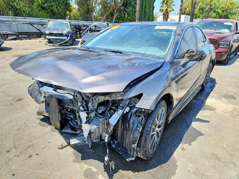 58631276 :رقم المزاد ، 4T1T11AK7PU832367 vin ، 2023 Toyota Camry مزاد بيع