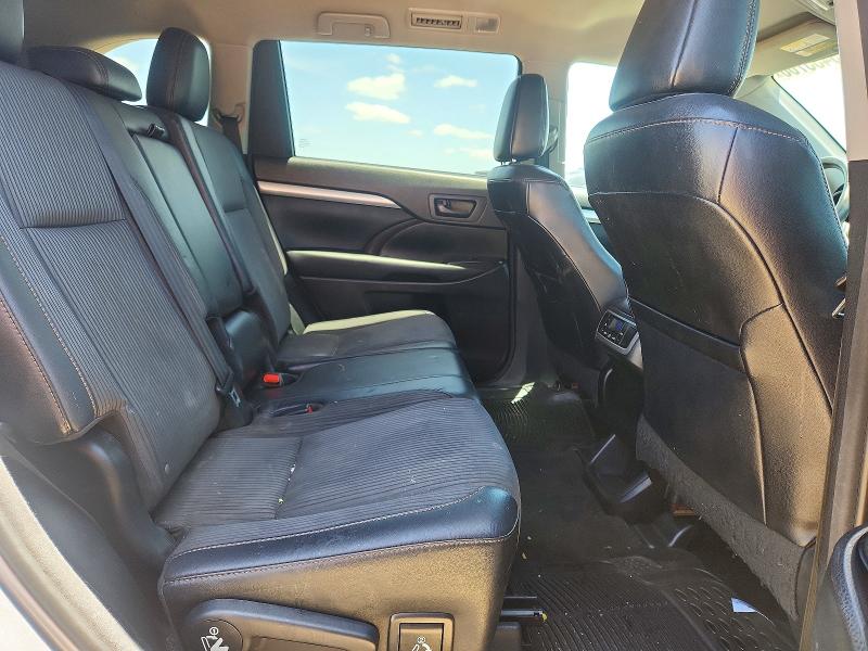 Продажа на аукционе авто 2016 Toyota Highlander, vin: 5TDBKRFH6GS336599, номер лота: 55433766