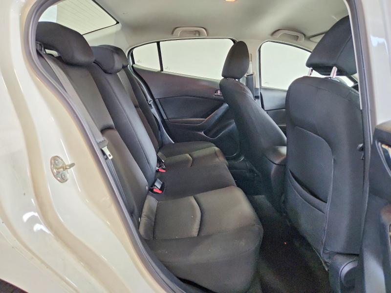 56322856 :رقم المزاد ، 3MZBN1U71JM209198 vin ، 2018 Mazda 3 مزاد بيع