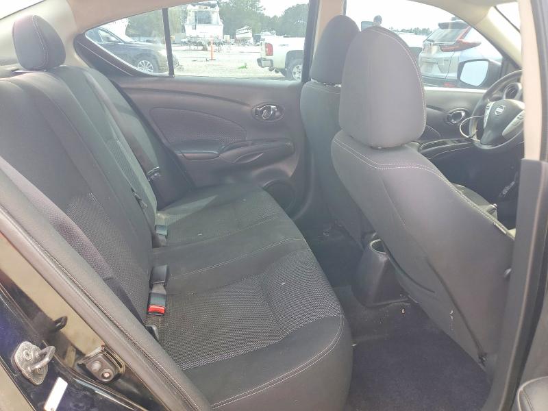 55506116 :رقم المزاد ، 3N1CN7AP6HL885826 vin ، 2017 Nissan Versa مزاد بيع