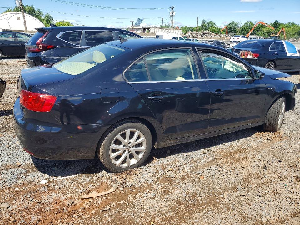 56958786 :رقم المزاد ، 3VWD17AJ0EM403248 vin ، 2014 Volkswagen Jetta مزاد بيع
