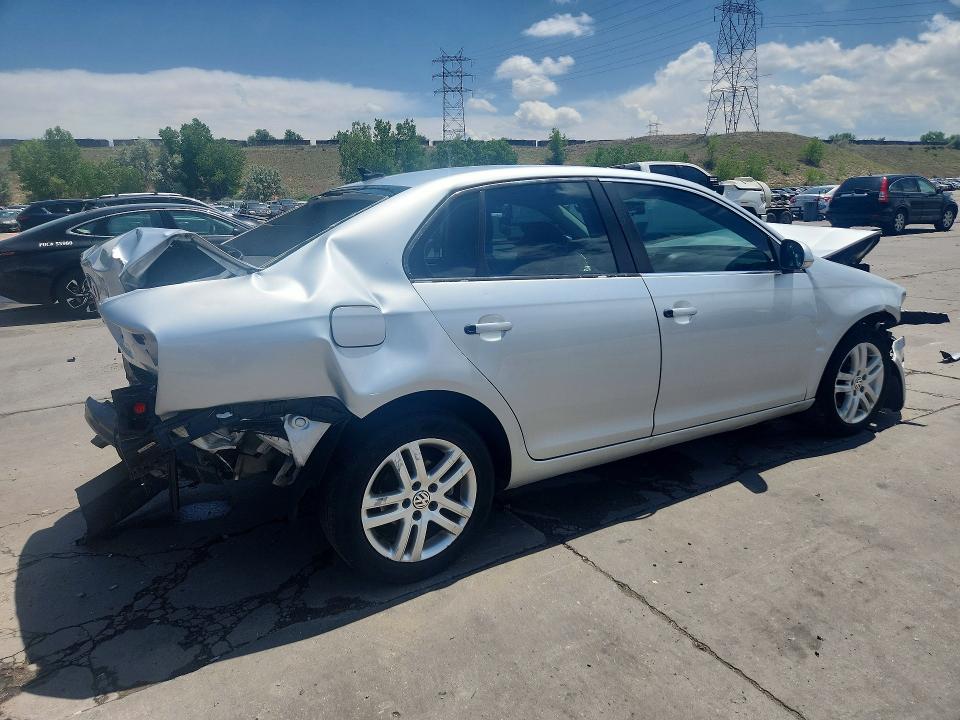 56364536 :رقم المزاد ، 3VWRL7AJ0AM057695 vin ، 2010 Volkswagen Jetta مزاد بيع