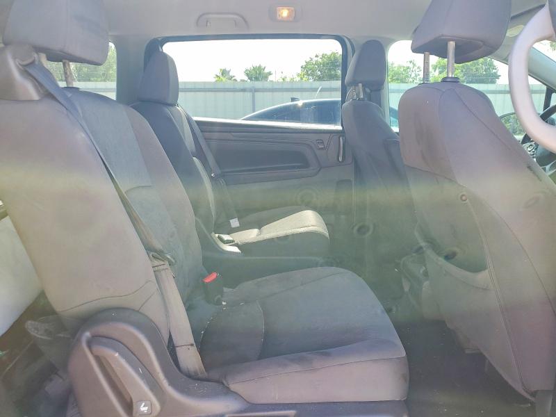 56337786 :رقم المزاد ، 5FNRL6H28JB089598 vin ، 2018 Honda Odyssey مزاد بيع