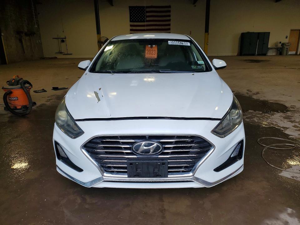 55604786 :رقم المزاد ، 5NPE24AF4JH672092 vin ، 2018 Hyundai Sonata مزاد بيع