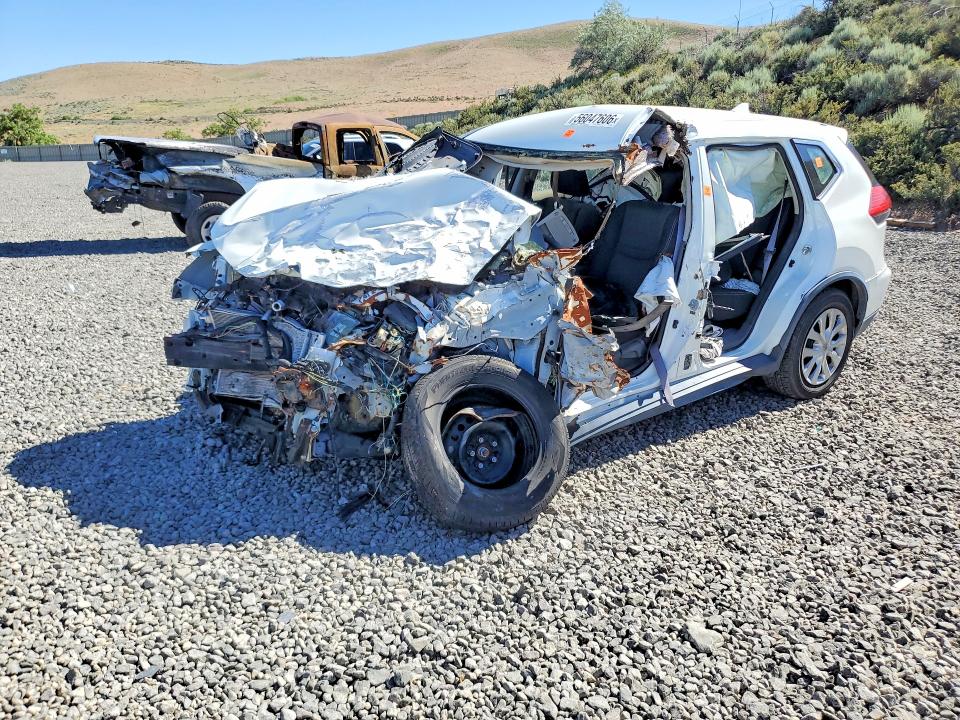 56047606 :رقم المزاد ، KNMAT2MV3HP514702 vin ، 2017 Nissan Rogue مزاد بيع