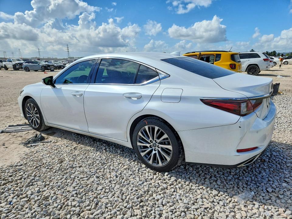 57349776 :رقم المزاد ، 58ABZ1B16KU039041 vin ، 2019 Lexus Es مزاد بيع