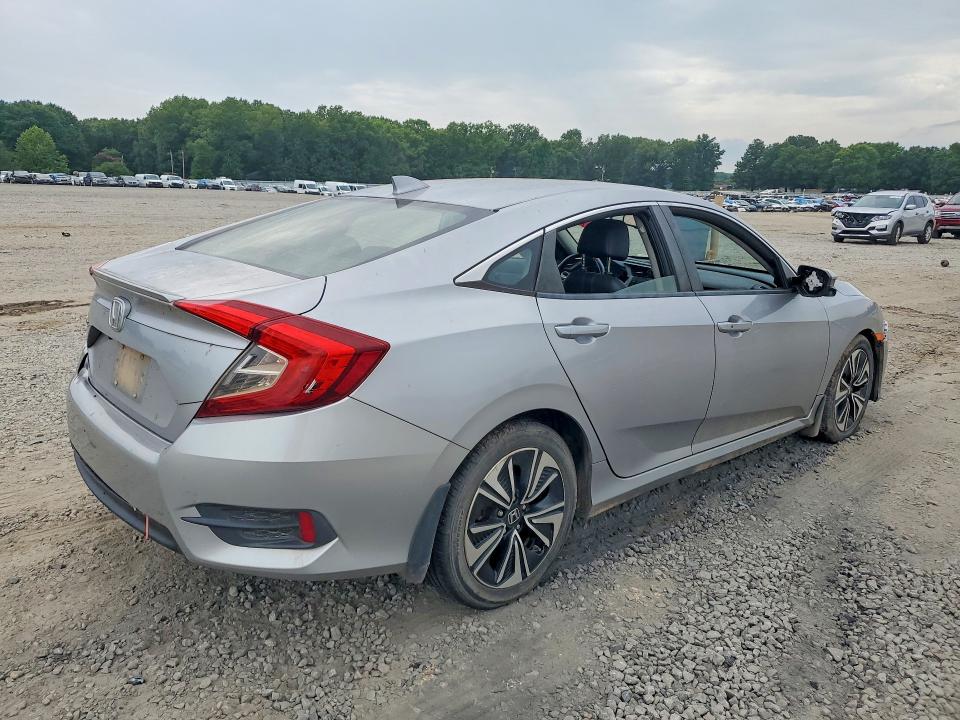 Продаж на аукціоні авто 2018 Honda Civic, vin: JHMFC1F78JX026204, номер лоту: 58534146