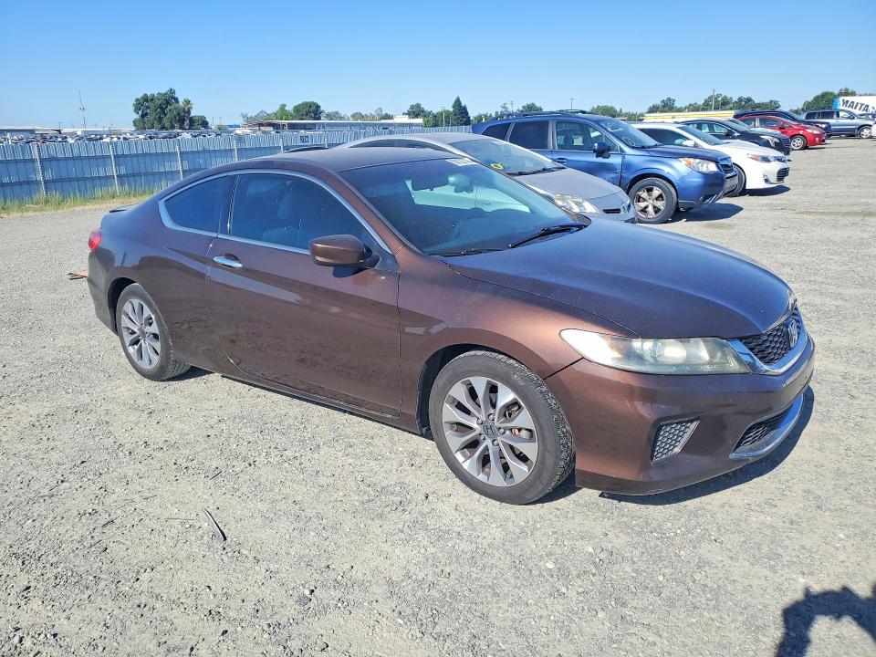 Auction sale of the 2013 Honda Accord, vin: 1HGCT1B32DA009544, lot number: 58122756