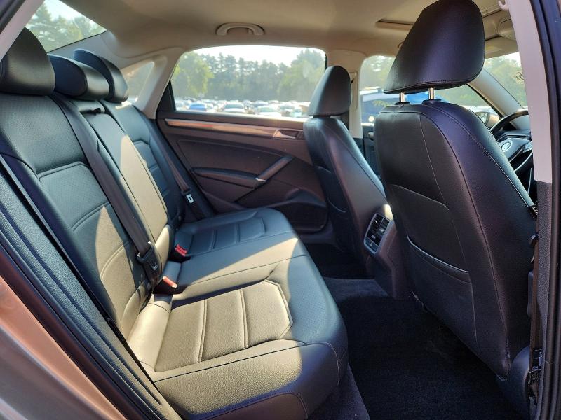 2016 Volkswagen Passat მანქანა იყიდება აუქციონზე, vin: 1VWBT7A38GC015661, აუქციონის ნომერი: 97682705
