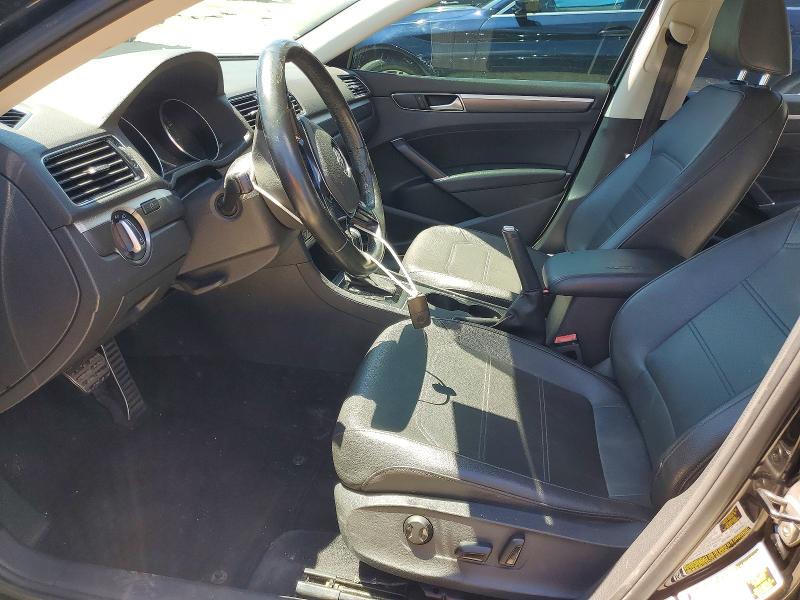 57979316 :رقم المزاد ، 1VWDT7A3XHC010035 vin ، 2017 Volkswagen Passat مزاد بيع