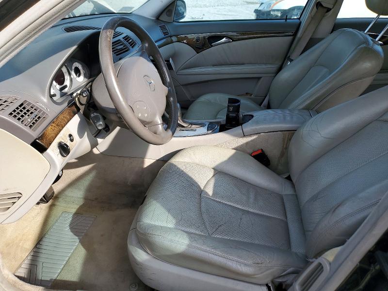 57829786 :رقم المزاد ، WDBUF70J94A462220 vin ، 2004 Mercedes-benz E مزاد بيع