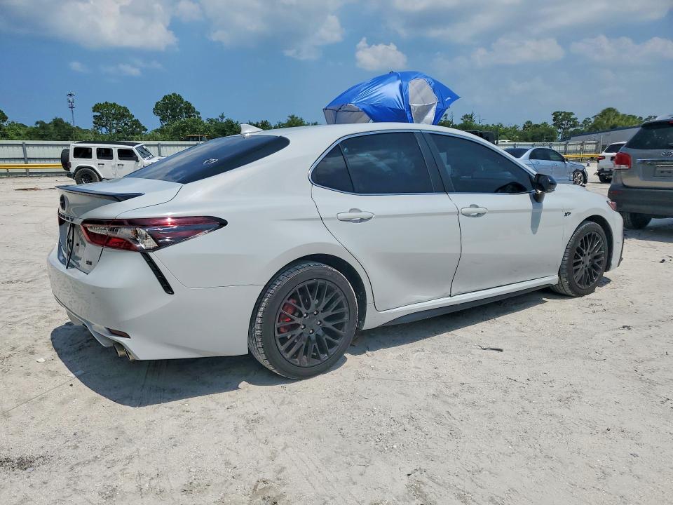 2022 Toyota Camry მანქანა იყიდება აუქციონზე, vin: 4T1G11AK8NU043997, აუქციონის ნომერი: 57268916