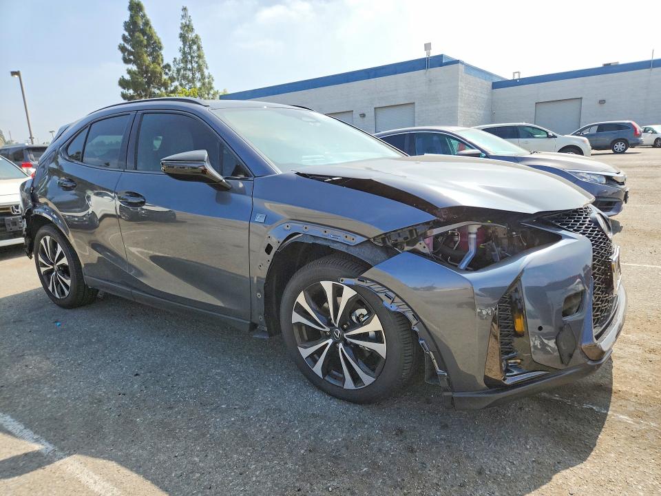 2026 Lexus Ux 300h მანქანა იყიდება აუქციონზე, vin: JTHUCJDH4T2015994, აუქციონის ნომერი: 58963576