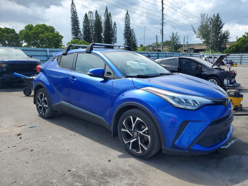 57740516 :رقم المزاد ، NMTKHMBX0NR142189 vin ، 2022 Toyota C-hr مزاد بيع