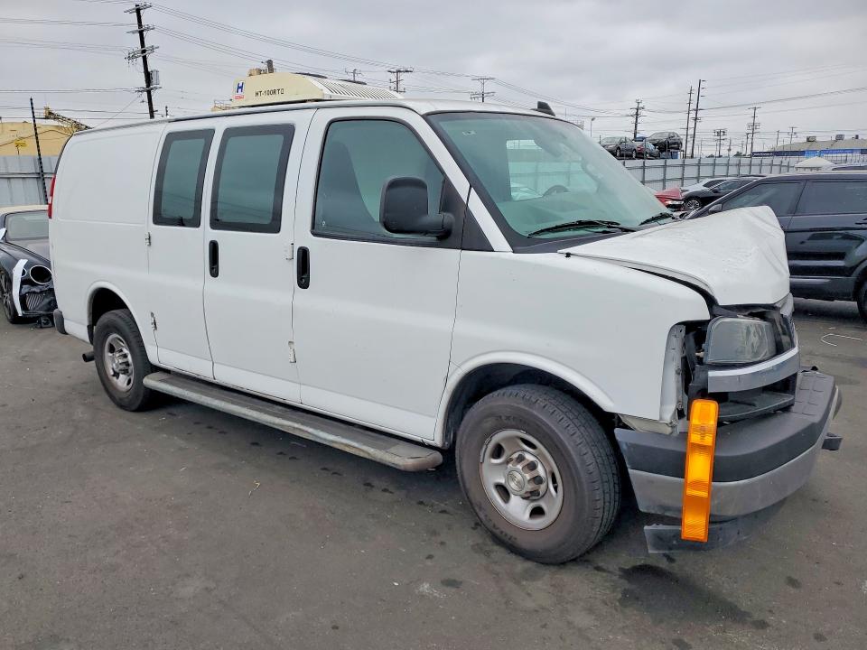 2021 Chevrolet Express G2500 მანქანა იყიდება აუქციონზე, vin: 1GCWGAFP1M1218108, აუქციონის ნომერი: 57265006