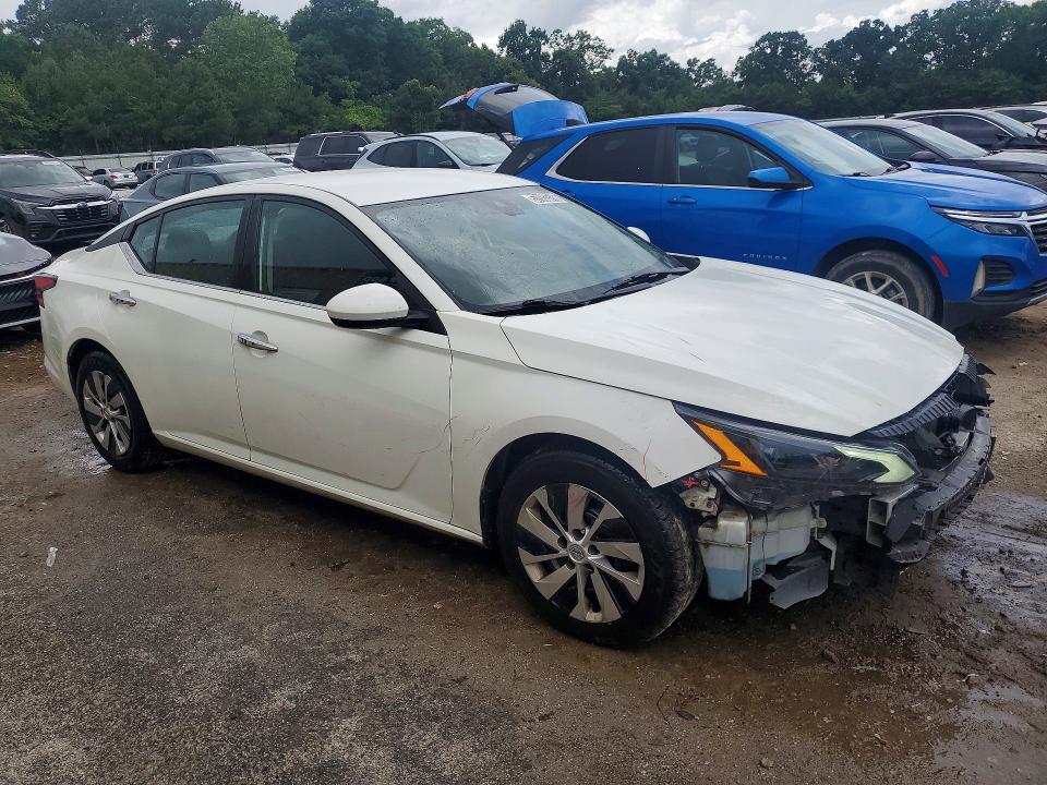 57933516 :رقم المزاد ، 1N4BL4BV6PN329403 vin ، 2023 Nissan Altima مزاد بيع