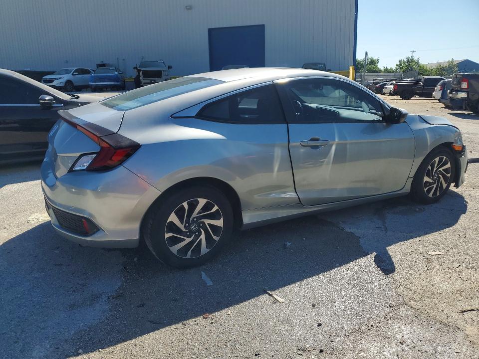 2017 Honda Civic მანქანა იყიდება აუქციონზე, vin: 2HGFC4B0XHH308484, აუქციონის ნომერი: 55215306