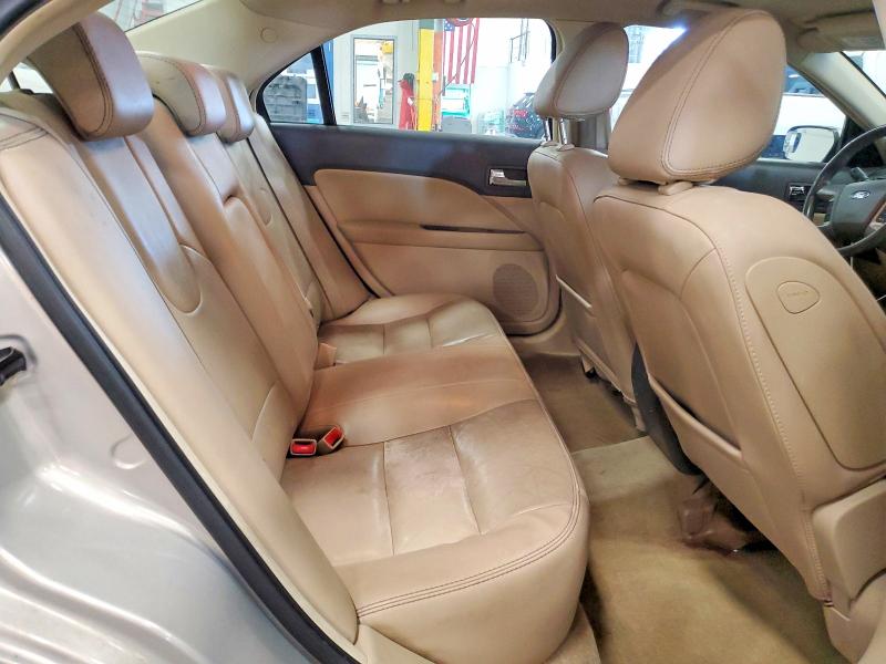 57965116 :رقم المزاد ، 3FAHP0JA6AR401811 vin ، 2010 Ford Fusion مزاد بيع