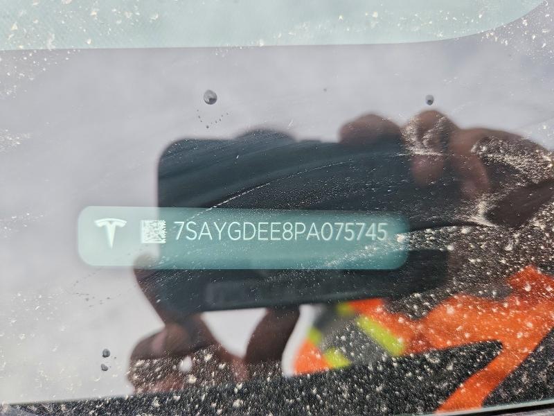 56414506 :رقم المزاد ، 7SAYGDEE8PA075745 vin ، 2023 Tesla Model Y مزاد بيع