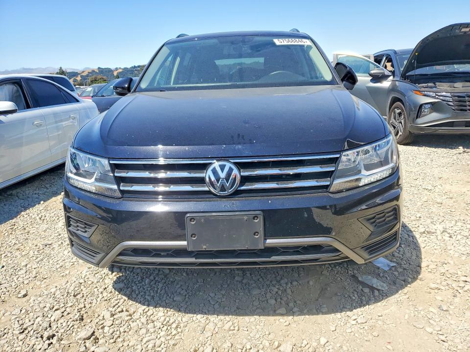 2020 Volkswagen Tiguan მანქანა იყიდება აუქციონზე, vin: 3VV3B7AX3LM040782, აუქციონის ნომერი: 57568846