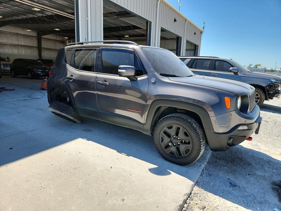 Продаж на аукціоні авто 2018 Jeep Renegade, vin: ZACCJBCBXJPH13700, номер лоту: 57377856