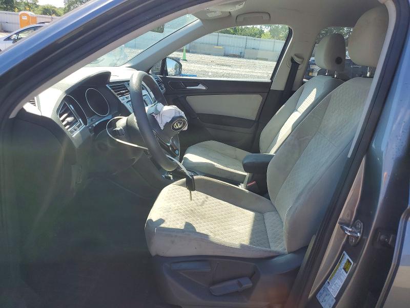 2018 Volkswagen Tiguan მანქანა იყიდება აუქციონზე, vin: 3VV1B7AX6JM019414, აუქციონის ნომერი: 57838546