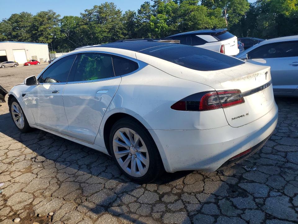 Продажа на аукционе авто 2018 Tesla Model S, vin: 5YJSA1E23JF243911, номер лота: 55718056