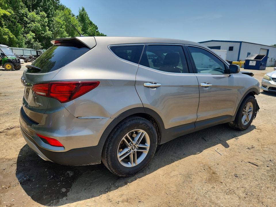2018 Hyundai Santa Fe Sport მანქანა იყიდება აუქციონზე, vin: 5NMZT3LB3JH101726, აუქციონის ნომერი: 58903556