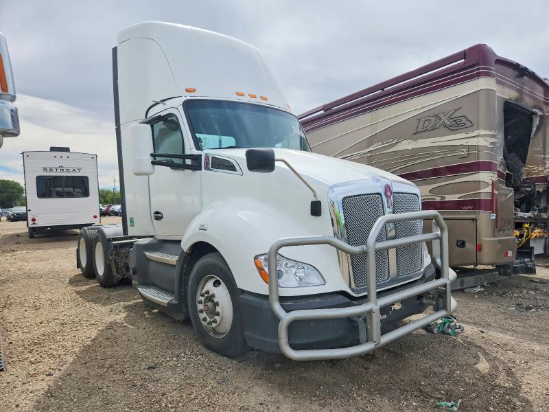 Продаж на аукціоні авто 2021 Kenworth T680, vin: 1XKYD49X5MJ467627, номер лоту: 53846626