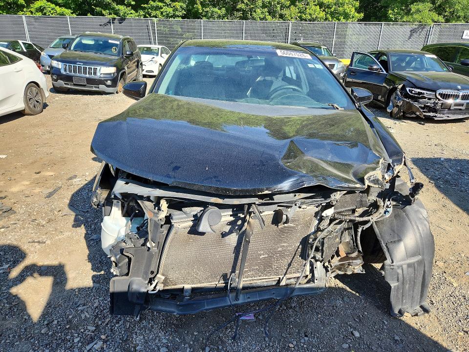 56067026 :رقم المزاد ، 4T4BF1FK4DR276011 vin ، 2013 Toyota Camry مزاد بيع