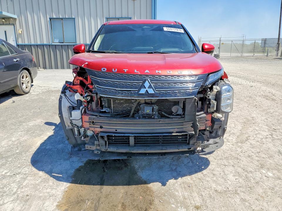 55972906 :رقم المزاد ، JA4J4UA83NZ011415 vin ، 2022 Mitsubishi Outlander مزاد بيع