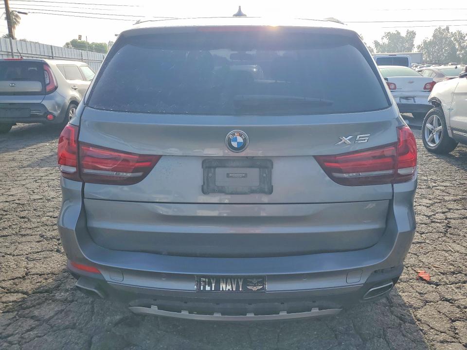 54883746 :رقم المزاد ، 5UXKT0C52J0W04088 vin ، 2018 Bmw X5 مزاد بيع