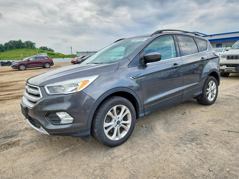 56691046 :رقم المزاد ، 1FMCU0GDXJUD07126 vin ، 2018 Ford Escape مزاد بيع