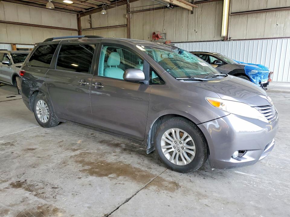 Aukcja sprzedaży 2017 Toyota Sienna, vin: 5TDYZ3DC1HS853031, numer aukcji: 58396506