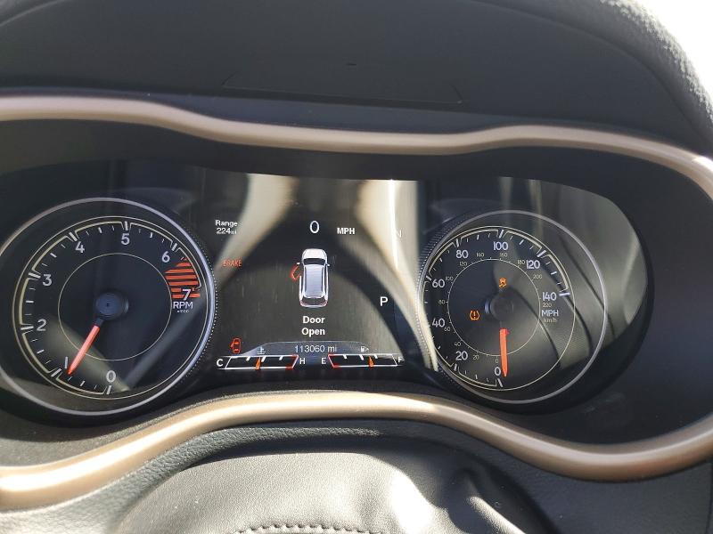 56564216 :رقم المزاد ، 1C4PJMDBXHW536817 vin ، 2017 Jeep Cherokee مزاد بيع